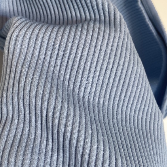 Blue tank top - Picture 3 of 3